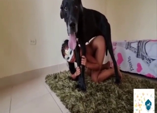 Brunette MILF grabs dog to let it gape her harder