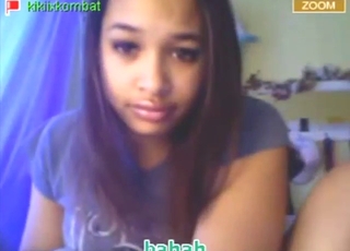 خوب صورت لڑکی خود بھی انگلی اٹھانے والی ہے۔